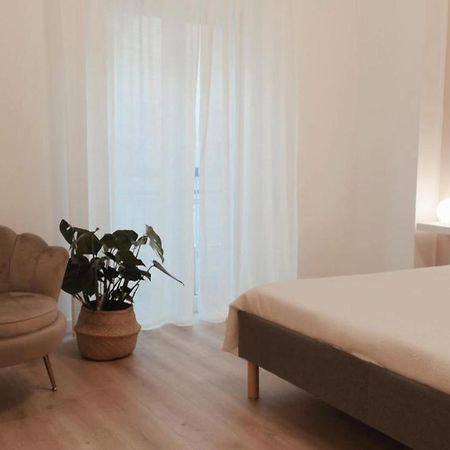 So Fine Petruzzelli Flat Appartement Bari Buitenkant foto